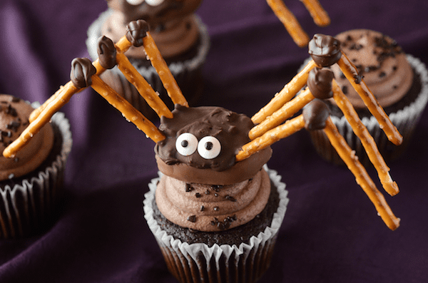 Halloween Treats for Kids – REASONS TO SKIP THE HOUSEWORK